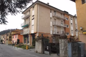 Immobile in asta di 204 m² a Serra Riccò