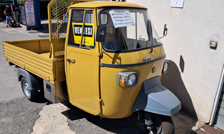 Piaggio Ape MP 601