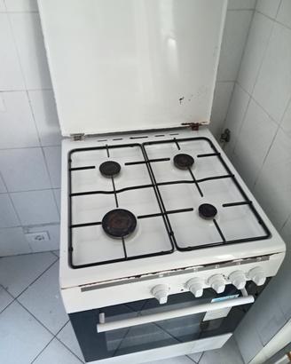cucina gas 4 fuochi 