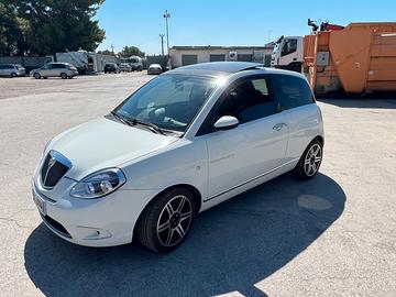 Lancia ypsilon Moda Milano