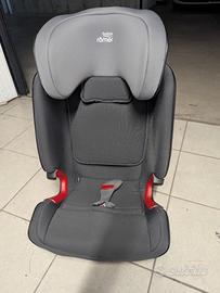 Seggiolino auto Britax Römer Advansafix IV M