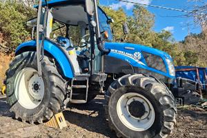 Trattore new holland T475