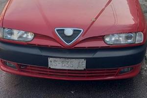 Auto Alfa Romeo 146 anno 97
