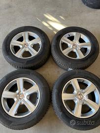 Cerchi e gomme invernali Volvo