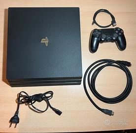 PlayStation 4 Pro 1 TB + Joypad e Giochi