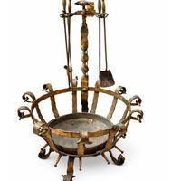 Porta legna da camino in ferro battuto c/attrezzi