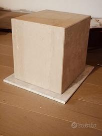 stand diffusori in marmo