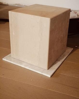 stand diffusori in marmo