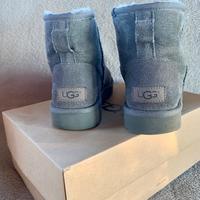 Ugg  donna