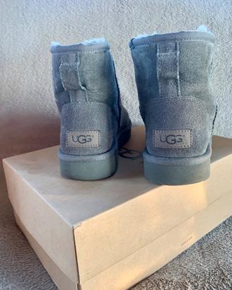 Ugg  donna