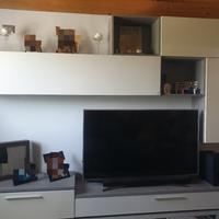 Parete attrezzata moderna