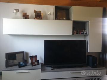 Parete attrezzata moderna