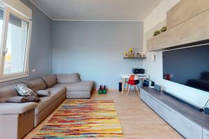 Indipendente ristrutturata con cucina abitabile