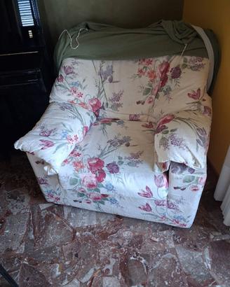 Set Divano 3 Posti + 2 Poltroncine floreali