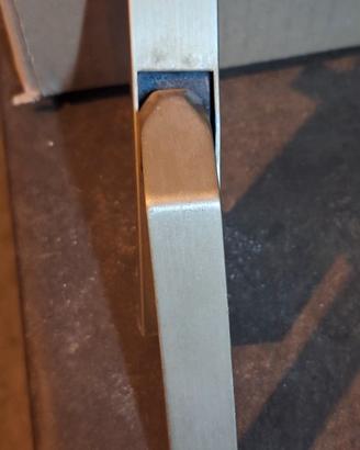 Maniglia infisso in alluminio