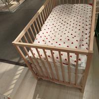 Lettino e seggiolone per bambini