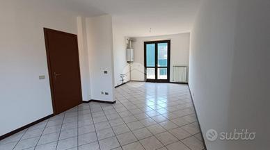 3 LOCALI A RODENGO SAIANO