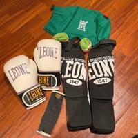 Set boxe Leone guantoni fascette paratibia