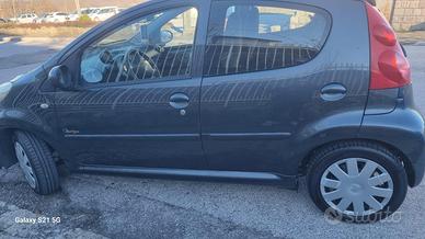 Peugeot 106 utilitaria usata