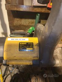 Troncatrice Dewalt