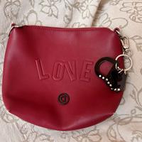 Pochette bordeaux Desigual con portachiavi
