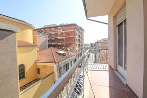 3 LOCALI A SAN BENEDETTO DEL TRONTO