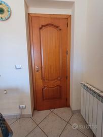 3 porte in legno