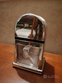 Tritaghiaccio manuale