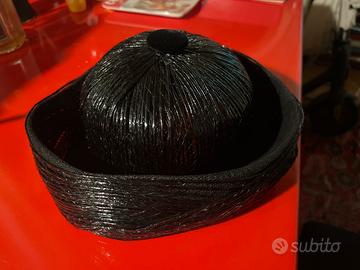 cappello vintage di Ugo Amighetti