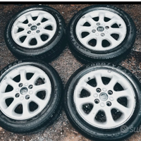 4 cerchi in lega Volvo v 40 r15