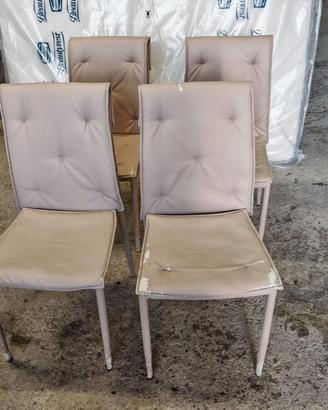 9 Sedie imbottite in ecopelle usate – economiche
