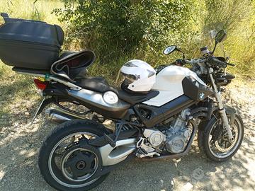 F 800 st con carena anteriore f 800 r