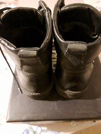 Scarponcini neri N°40.