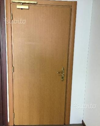 Porte da ex show room - nuove