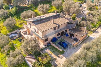 PORZIONE DI TRIFAMILIARE A GUIDONIA MONTECELIO