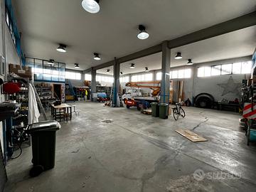 Capannone Industriale