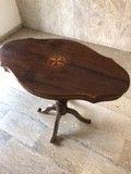 tavolino in legno antiquariato