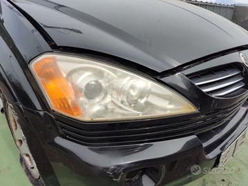 Proiettore destro SSANGYONG KYRON del 2007