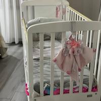 Culla con materasso cuscino paracolpi lenzuola