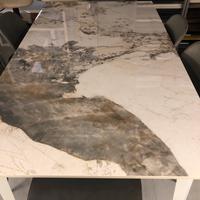 Vasta scelta di tavoli in svendita  nuovi