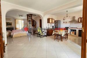 San Nicolò - 6 Vani Balconato su 2 Livelli