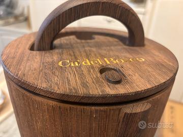 Scatols e bottiglia vuota Ca del bosco