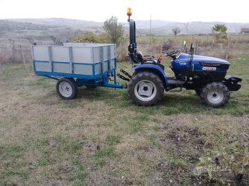trattore farmtrac 