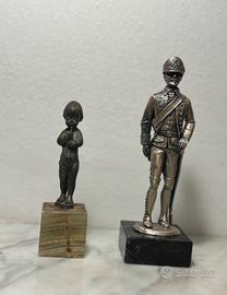 Scultura raffigurante soldato -timbrato italy