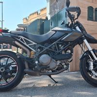 Ducati hypermotard 796 trattabile e perfetta