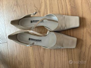 Scarpe bianche 42,5 e scarpe rosse 43