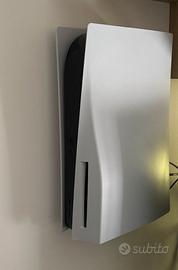 PlayStation 5 + 2pad + 4 giochi