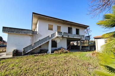 CASA INDIPENDENTE A ROSETO DEGLI ABRUZZI