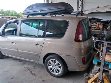 Renault espace 7 posti motore da sistemare