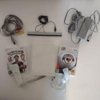 Nintendo Wii completa di 1 controller + 2 giochi
